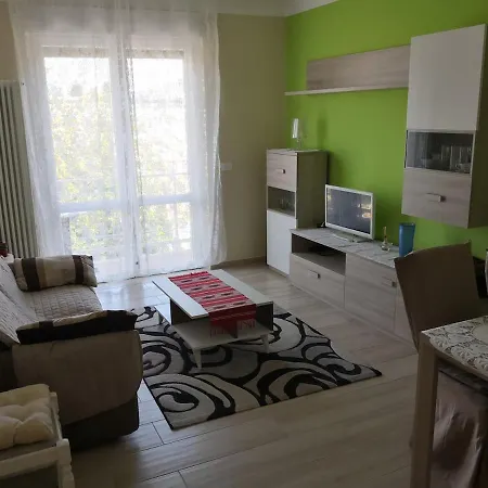 600 Meters From The Sea * Viareggio