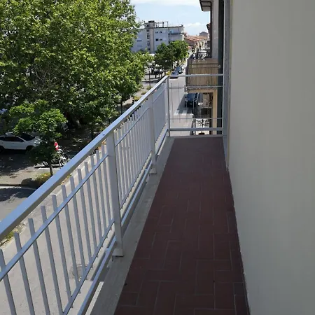 600 Meters From The Sea Apartment *