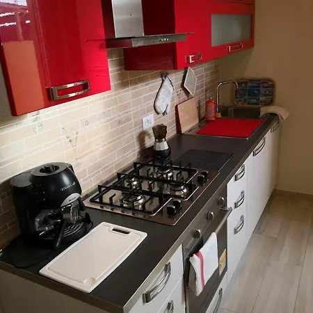 Apartman 600 Meters From The Sea